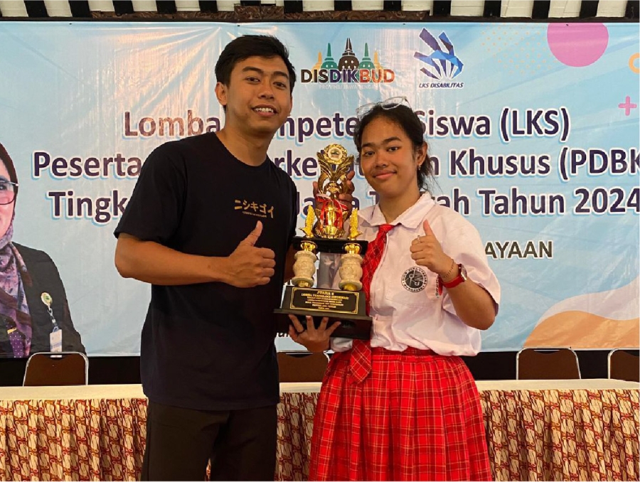 Caesarya Rihadatul Ai'sy Raih Juara 2 Lomba Kompetensi Siswa Peserta Didik Berkebutuhan Khusus (LKS PDBK) 2024 Cabang Teknologi Informasi