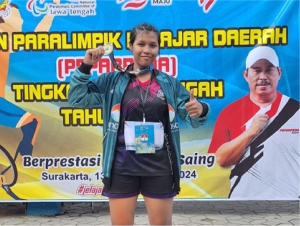 Katarina Chistabella Verdi Apriliani Juara 1 Lomba Tolak Peluru di Pekan Paralimpik Daerah (Pepaperda) 2024